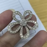 传承，奢华尽显：揭秘十大经典黄金手链，哪一款才是你的心动之选？