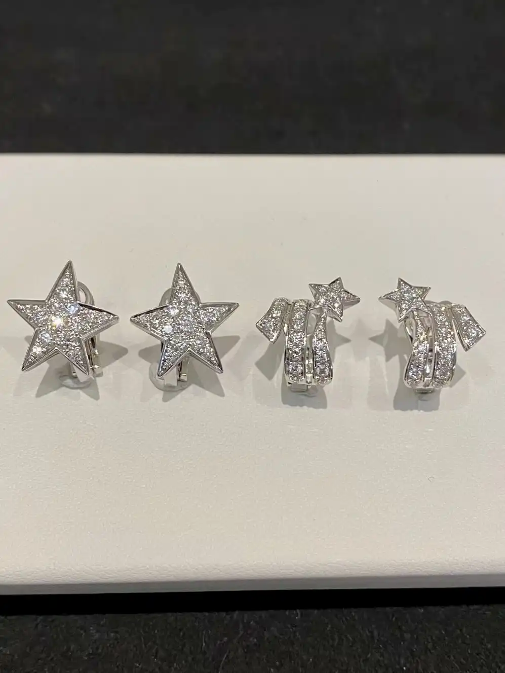 情侣手链中的黄金佳选：揭秘最浪漫的定情之物，你的专属爱情信物！💍