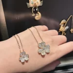 黄金手链，尽显奢华魅力：揭秘十大最受欢迎款式，你选对了吗？