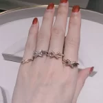 黄金手链，奢华与经典的完美融合，究竟哪一款才是你的心头好？