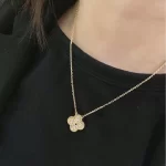 黄金传承，这款手链究竟隐藏着怎样的秘密？揭秘高端珠宝界的奢华之选！