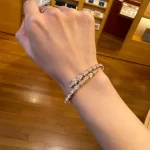 情侣黄金手链，爱情信物新选择，哪一款最能锁住你的心？揭秘十大热销款式！