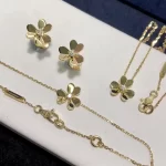 情侣黄金手链，见证爱情永恒的甜蜜信物，选对款式才是关键？