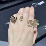 情侣间传情必备！盘点十大热门黄金手链，哪一款最符合你的心意？