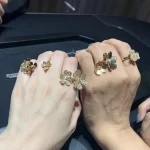 情侣黄金手链，爱情见证的永恒之选，揭秘哪款最受欢迎？