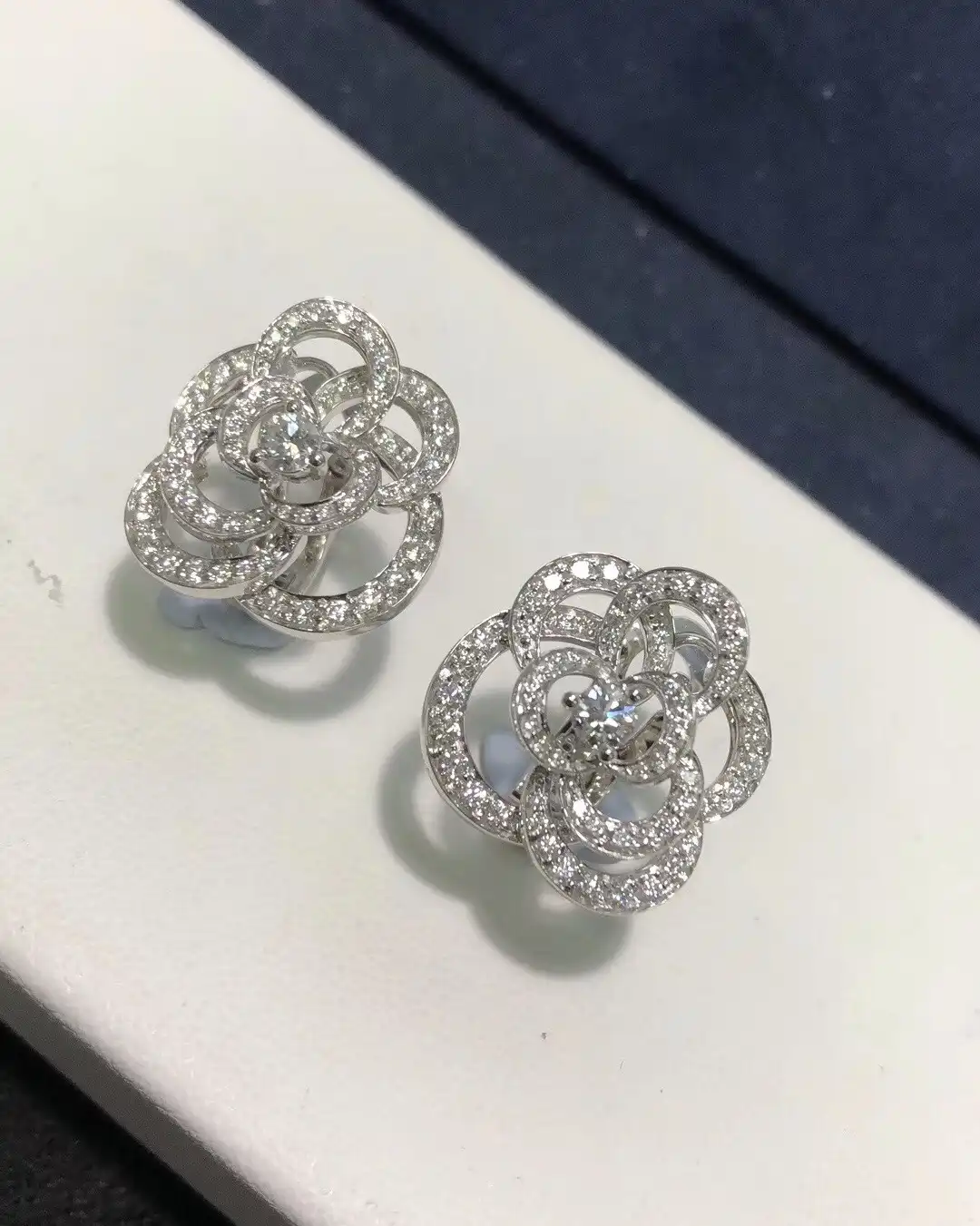 情侣黄金手链，携手见证爱情的永恒之选，哪一款才是你的心动之选？