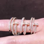 黄金手链的奢华魅力：揭秘为何它成为贵妇们的首选饰品？