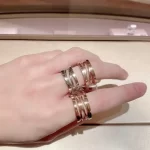 携手共度，黄金手链见证爱情：情侣专属，哪些款式最受欢迎？