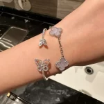 不褪色，纯金手链的永恒魅力：揭秘贵族佩戴的神秘饰品！