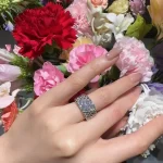 奢华之选：揭秘纯金手链的神秘魅力，为何它成为时尚达人的心头好？