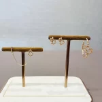 情侣专属，黄金手链的浪漫密码：揭秘哪款才是爱情信物首选？