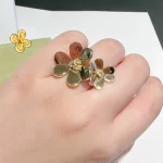 传承，奢华尽显：揭秘为何黄金手链成为珠宝界的明星单品？