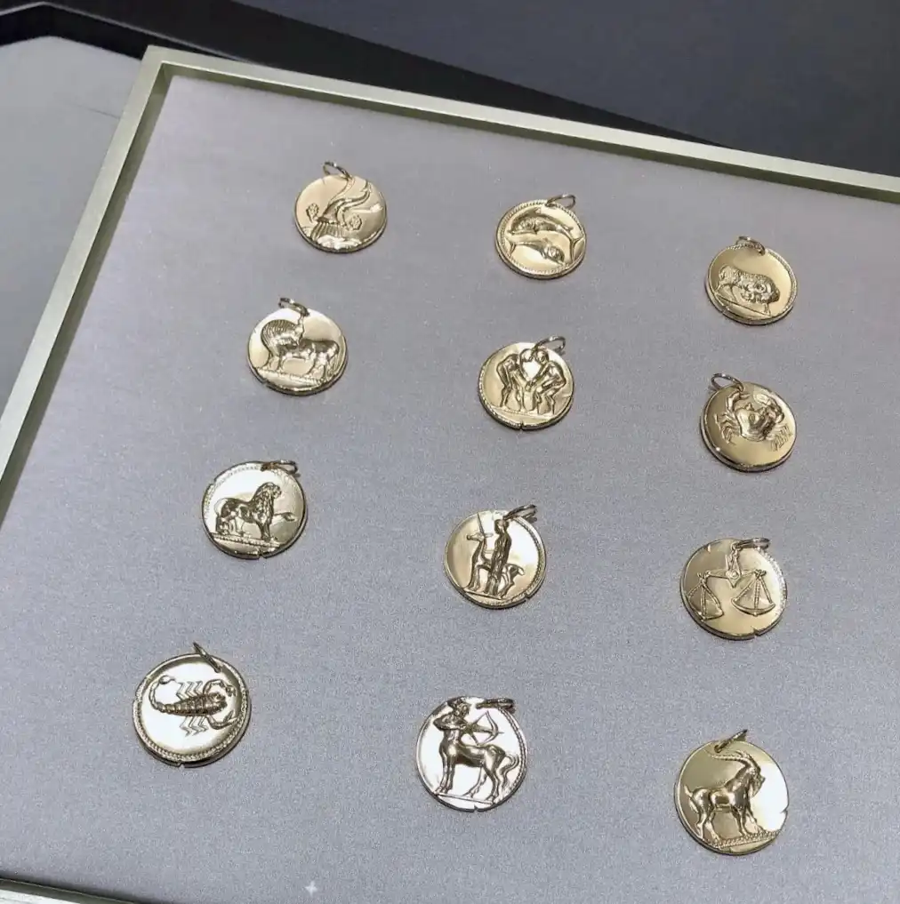 传承，黄金手链的奢华密码：揭秘为何它是贵妇们的首选？