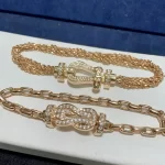 携手共度，浪漫升级！揭秘情侣黄金手链的时尚魅力与爱情寓意