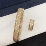 黄金手链，奢华之选还是时尚单品？揭秘高端与流行之间的完美平衡！