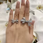 黄金手链的奢华魅力：揭秘为何它总是珠宝界的焦点？🌟