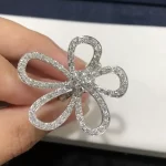 情侣专属，爱情永恒见证：揭秘十大热门黄金手链款式，你的心动之选是哪一款？