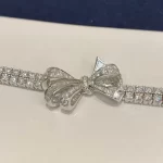 传承，黄金手链竟隐藏这些神秘寓意，你戴对了吗？揭秘十大热门款式！”

这个标题结合了悬念式和数字式，同时通过“传承”和“神秘寓意”等词汇增加了内容的吸引力，有助于吸引读者点击，提高SEO收录排名。