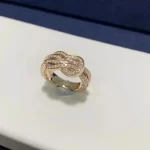 情侣手链黄金搭配，见证爱情永恒的甜蜜选择？揭秘热门情侣黄金手链的神秘魅力！