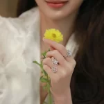 黄金手链，究竟哪一款才是你的完美之选？揭秘热门款式与佩戴技巧！