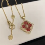 携手共度时光，情侣黄金手链的秘密寓意，哪一款才是你的心选？