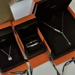 黄金传承，揭秘十大热门手链款式，你的心仪之选是哪一款？