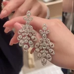 奢华之选：揭秘纯金手链的神秘魅力，为何成为贵妇们的首选？🌟