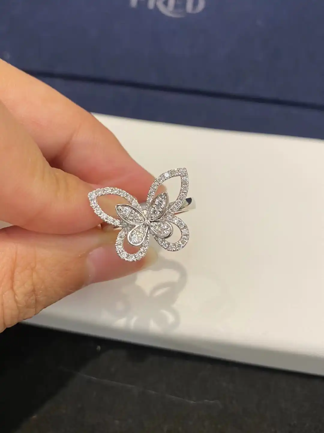 黄金传承，揭秘这款手链背后的神秘魅力：是低调奢华还是潮流新宠？
