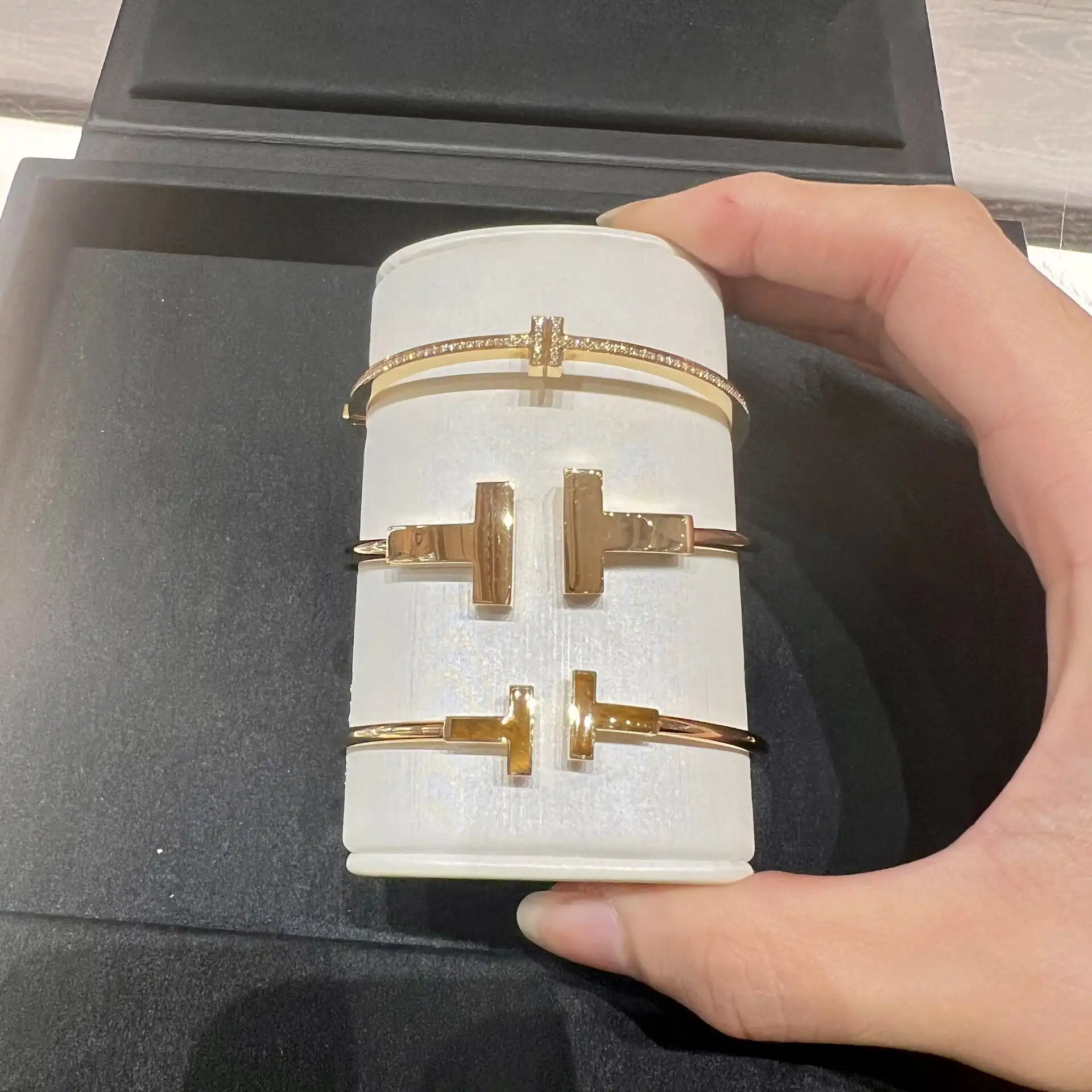 黄金手链，奢华佩戴还是投资佳品？揭秘选购攻略与热门款式！