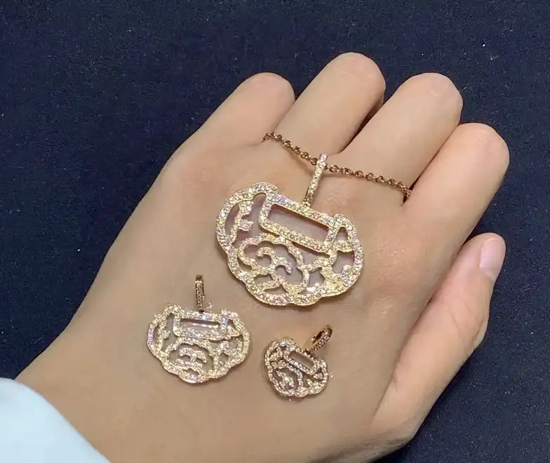 奢华之选：揭秘10款热销黄金手链，哪一款才是你的心头好？